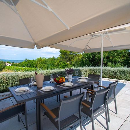 Martincic Residence - 5 Stars Luxury With Pool Heating On 4000M2 Rakalj Экстерьер фото
