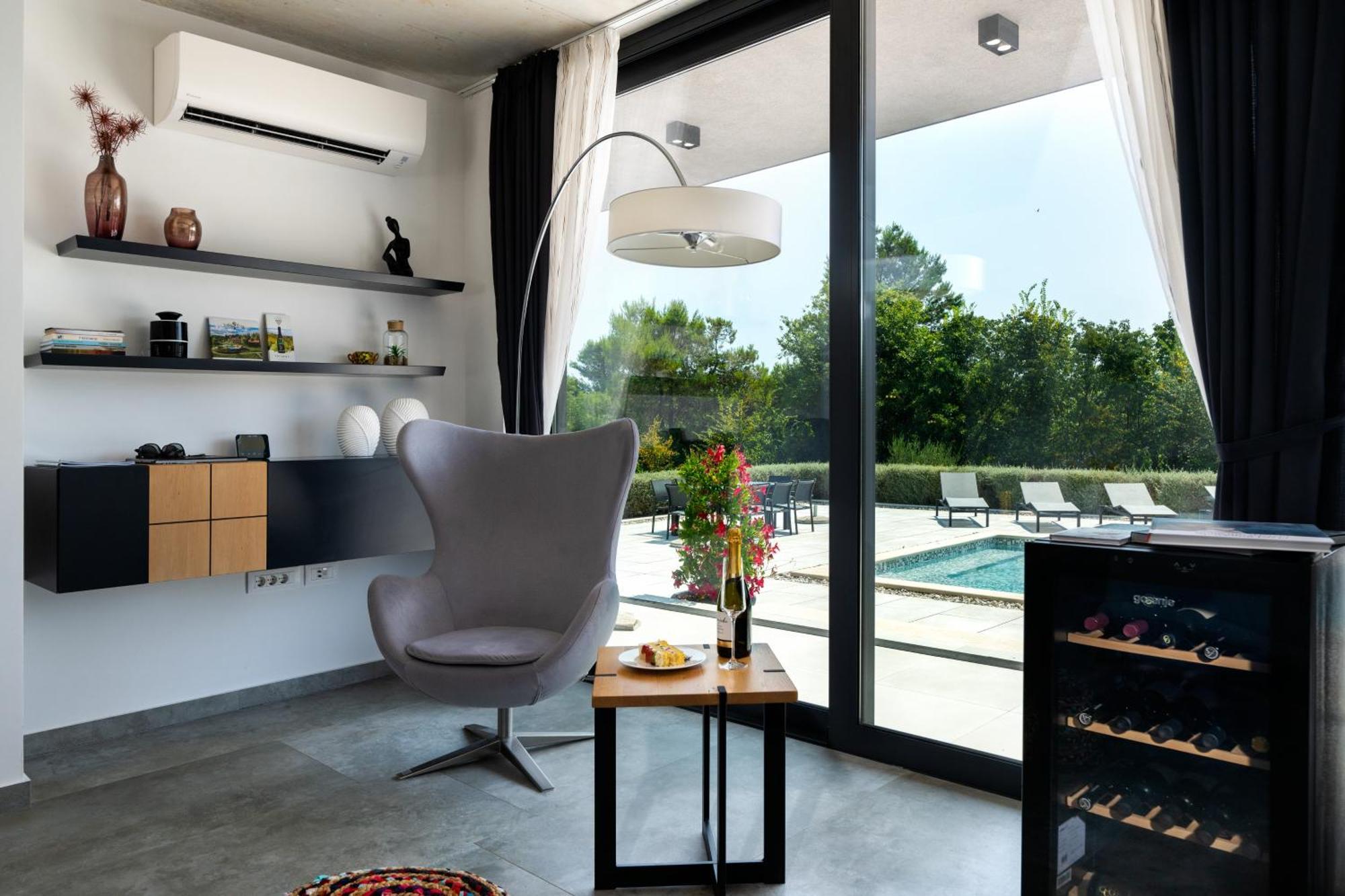 Martincic Residence - 5 Stars Luxury With Pool Heating On 4000M2 Rakalj Экстерьер фото