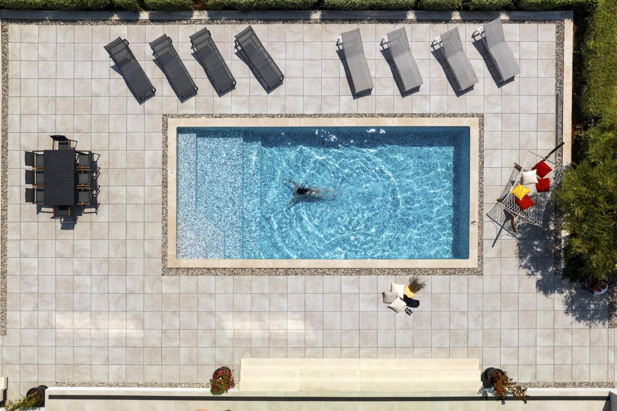 Martincic Residence - 5 Stars Luxury With Pool Heating On 4000M2 Rakalj Экстерьер фото