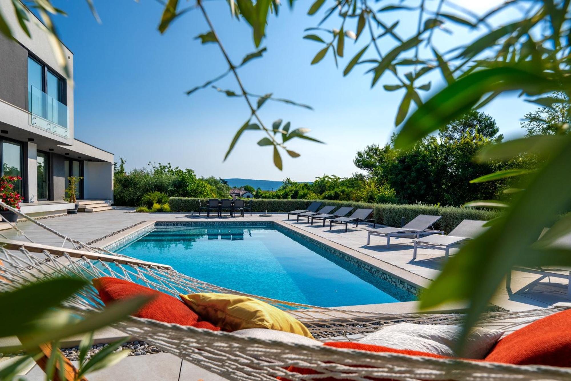 Martincic Residence - 5 Stars Luxury With Pool Heating On 4000M2 Rakalj Экстерьер фото