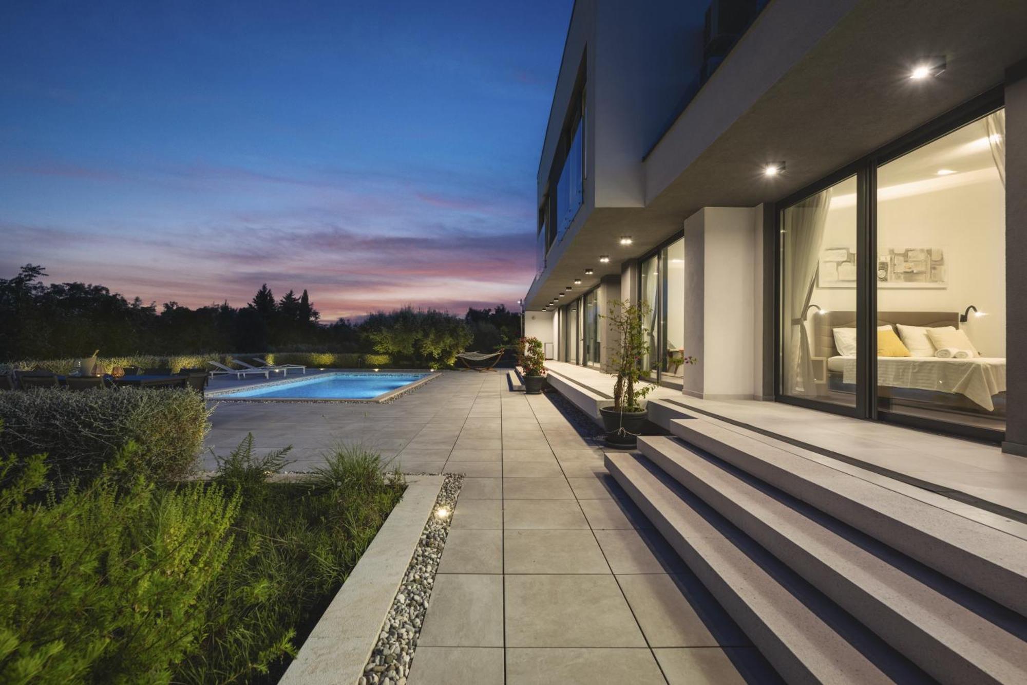 Martincic Residence - 5 Stars Luxury With Pool Heating On 4000M2 Rakalj Экстерьер фото